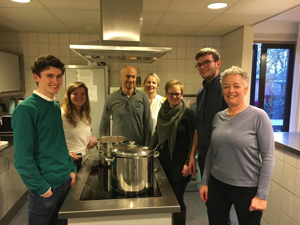 No Waste Dinner keuken team.jpg